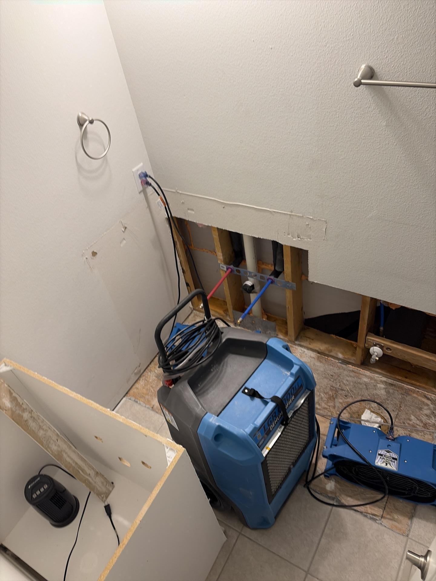 Bathroom drying equipment