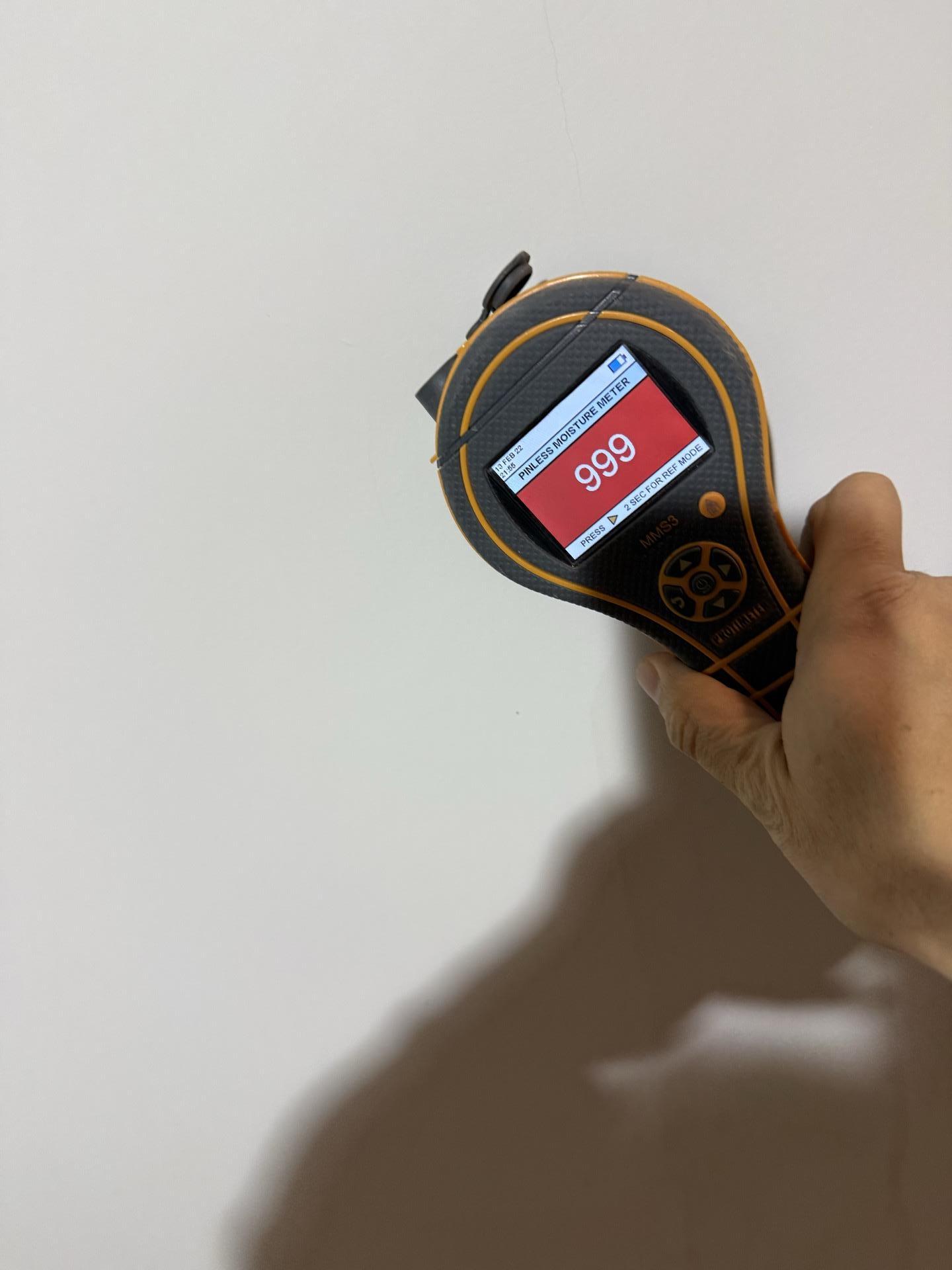 Garage moisture reading