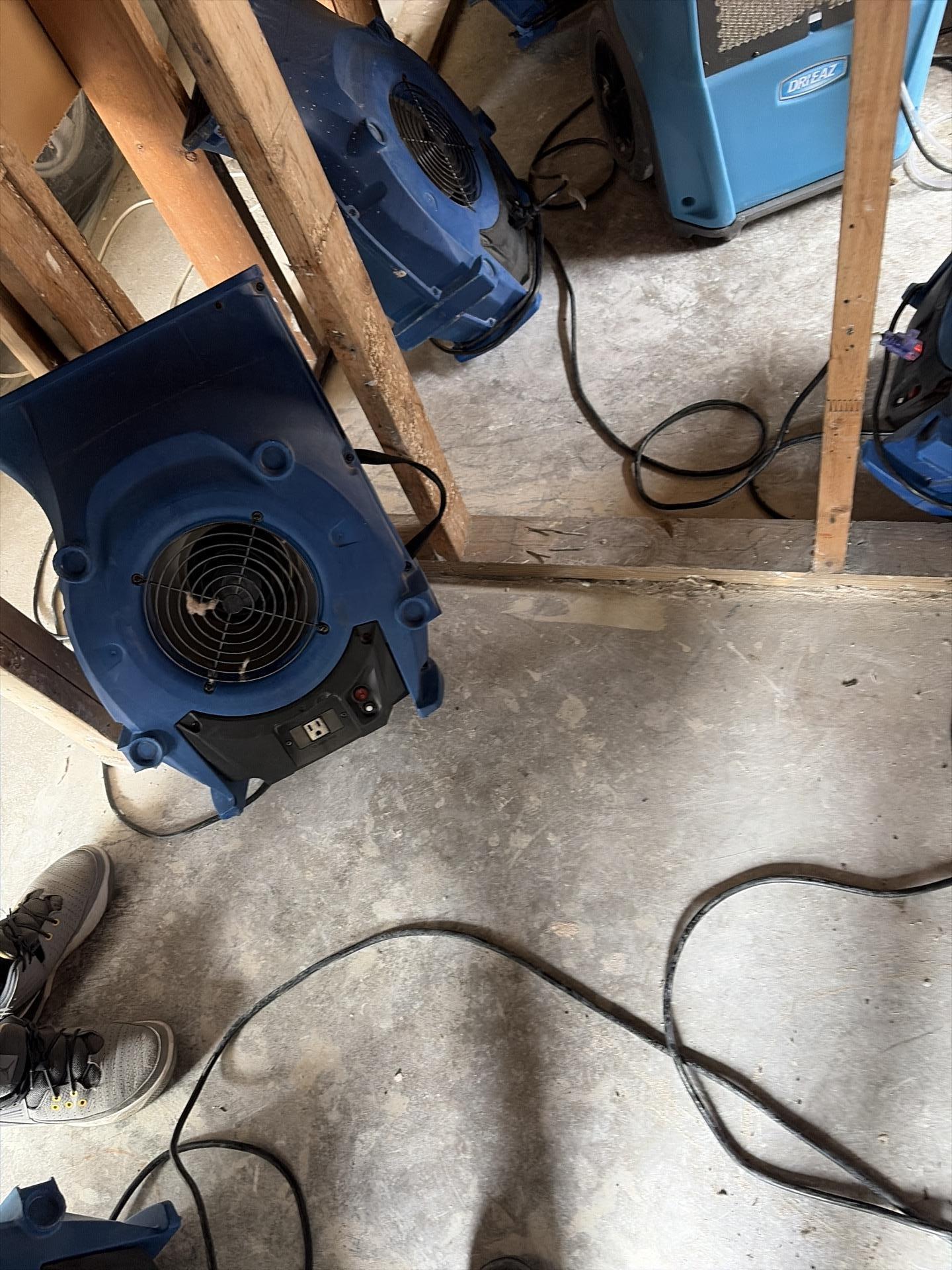 Outside closet drying process with multiple air movers running