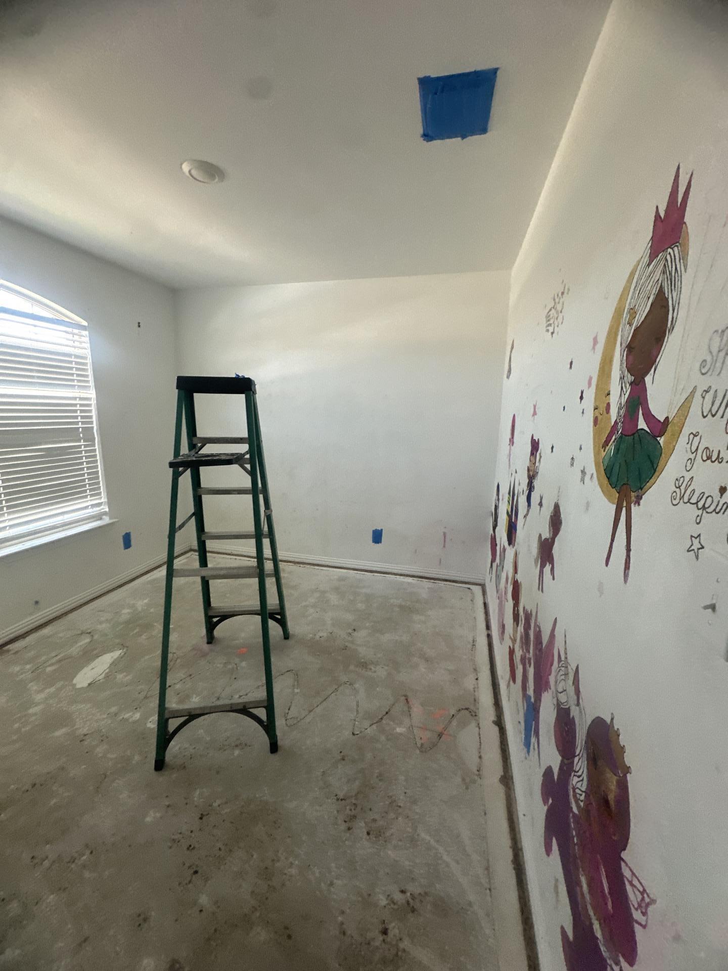 Kid's bedroom during active mold remediation work